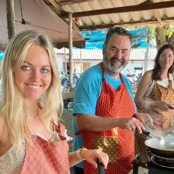 listing card gallery